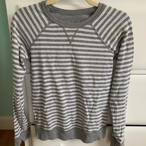 Lululemon Open Your Heart 2 reversible longsleeve